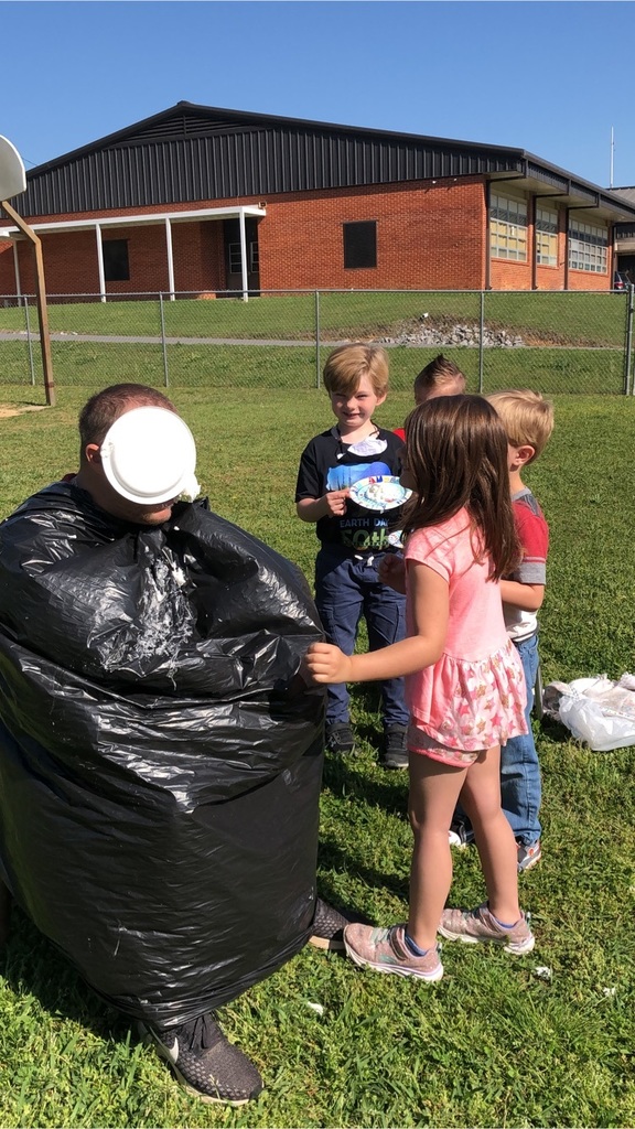 Coach Wiley face pie